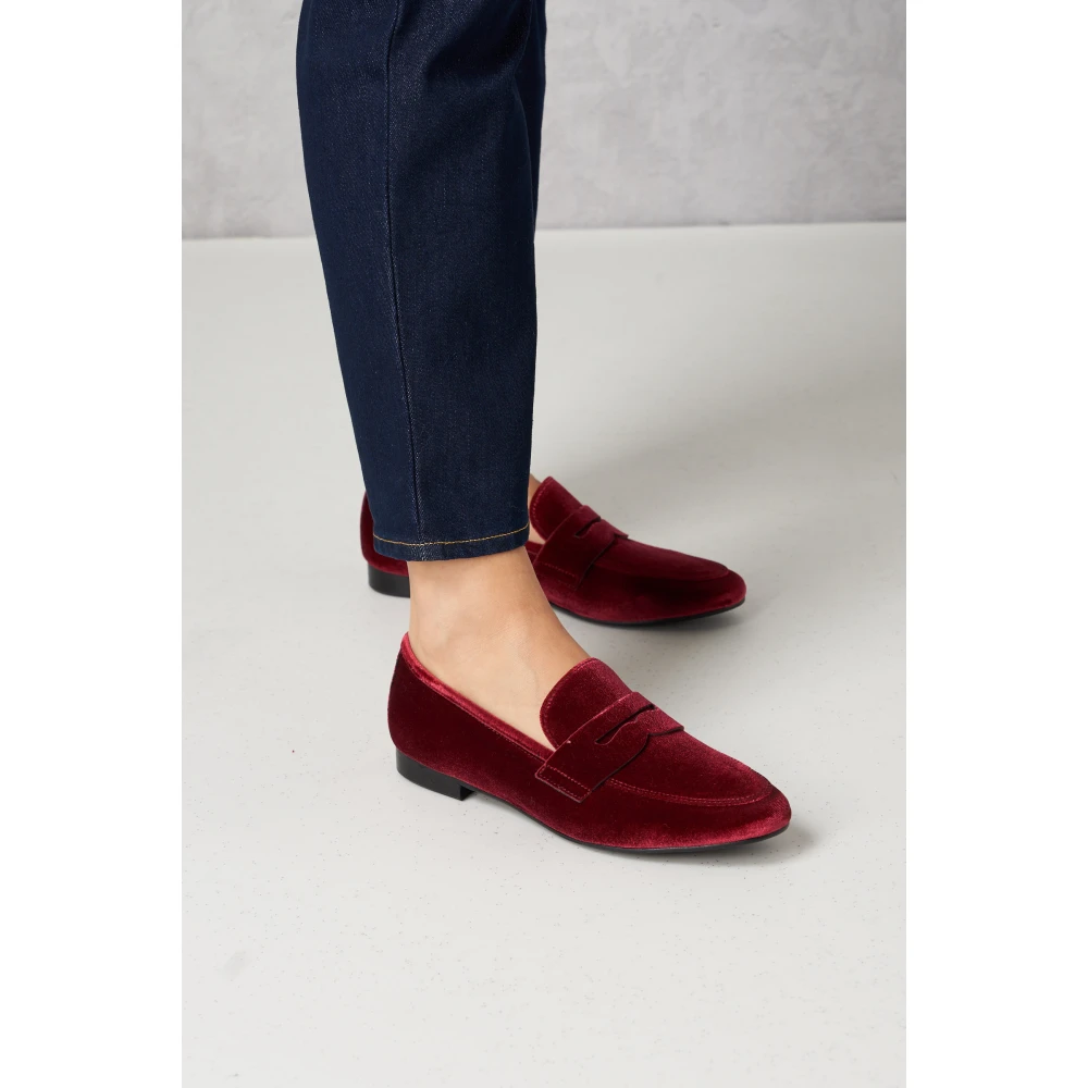 Ovyé Loafers Red Dames
