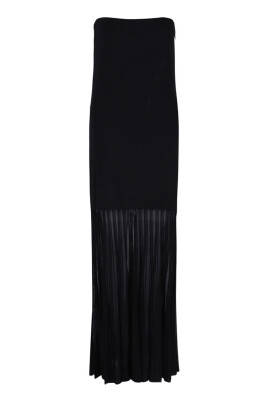 robe-maxi-noire-avec-detail-plisse