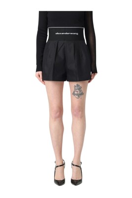 black-pleated-shorts