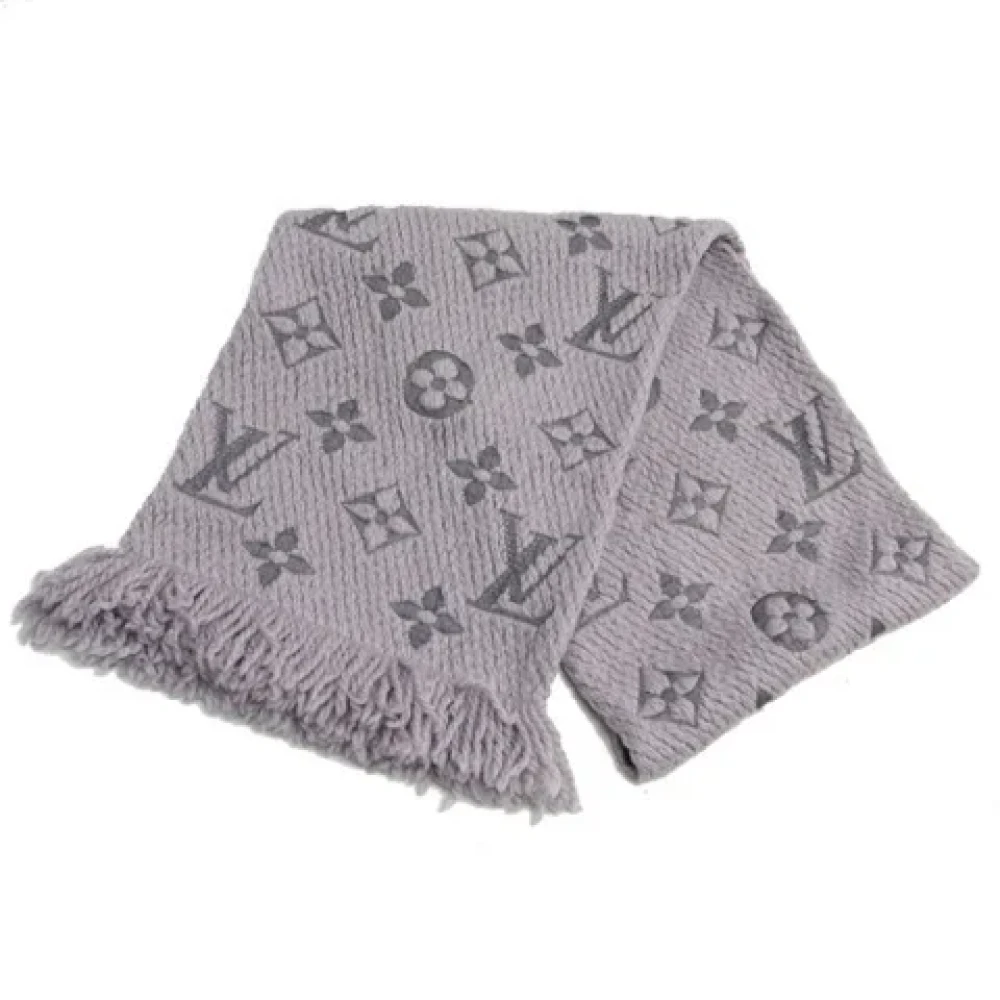 Louis Vuitton Vintage Pre-owned Wool scarves Gray Unisex