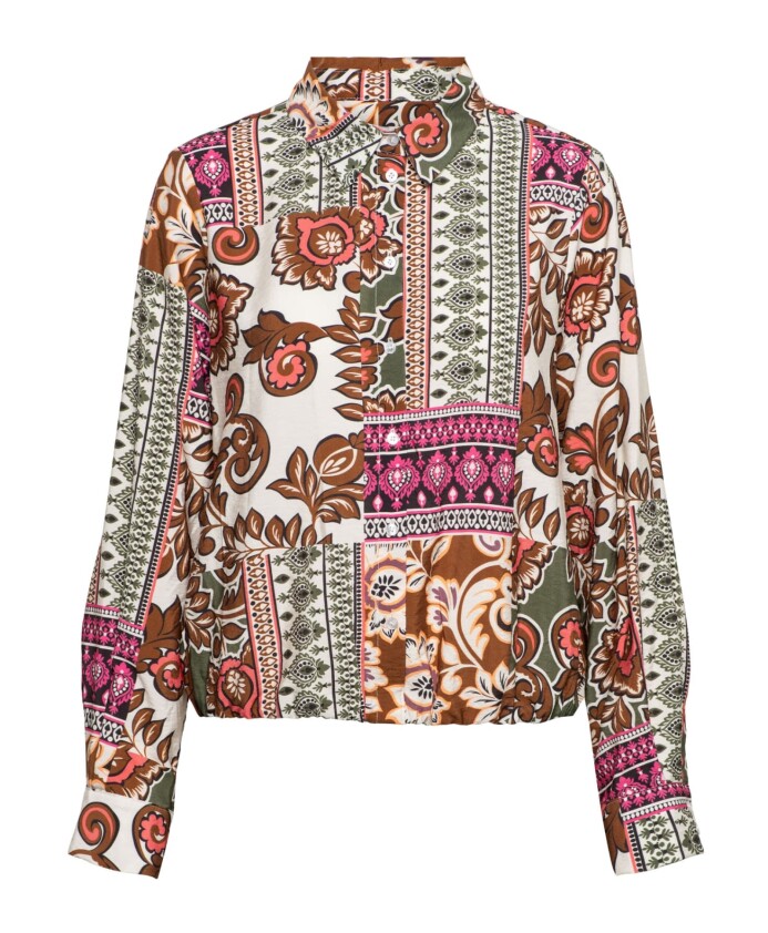 estella-paisley-on