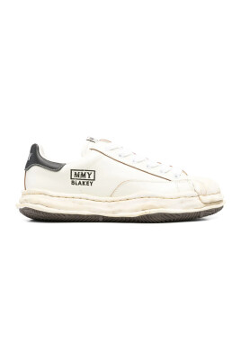 white-leather-low-top-sneaker