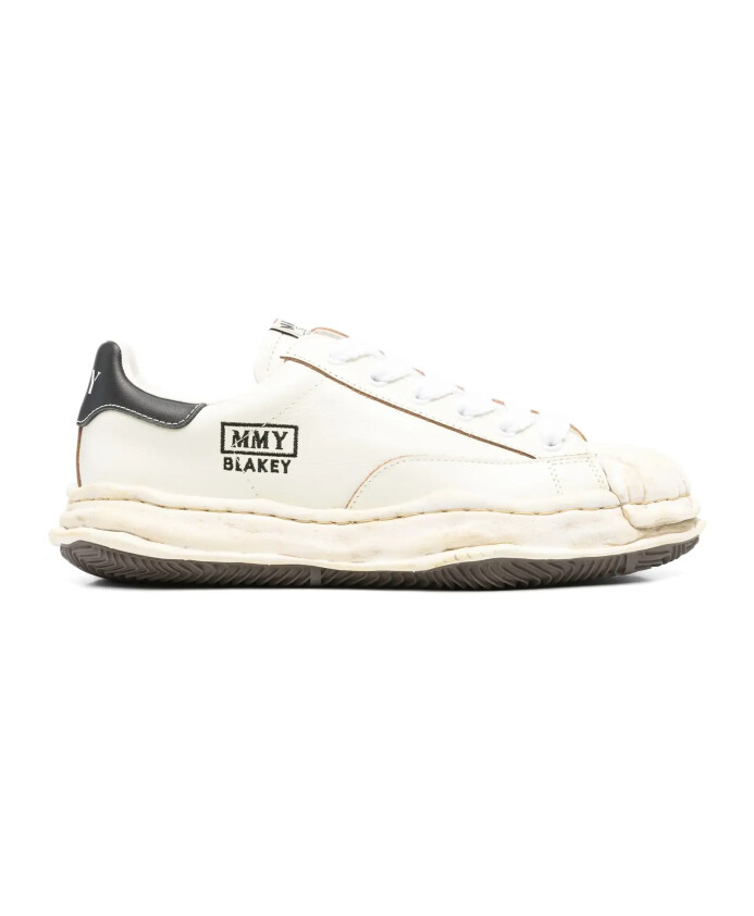 white-leather-low-top-sneaker