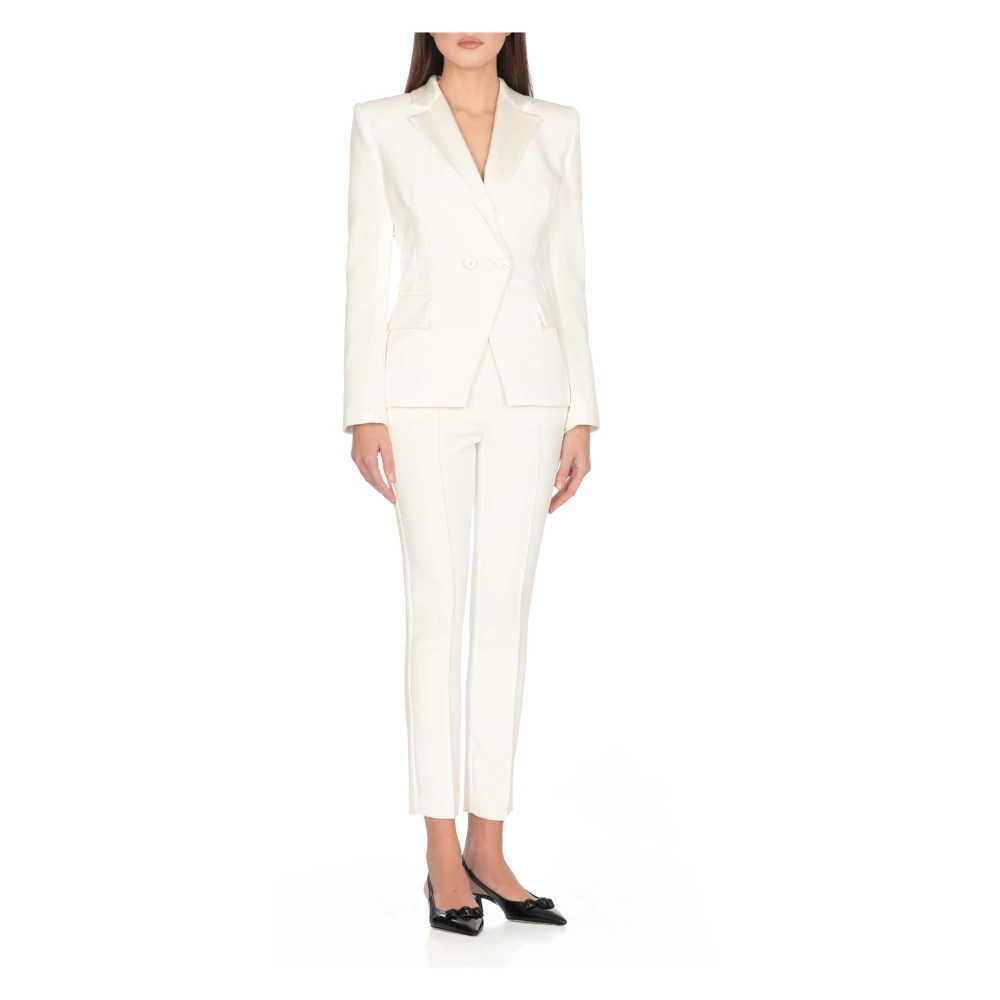 Elisabetta Franchi Ivoor Blazer met Klassieke Revers Beige Dames