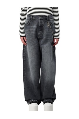 relaxed-fit-chain-detail-denim-jeans