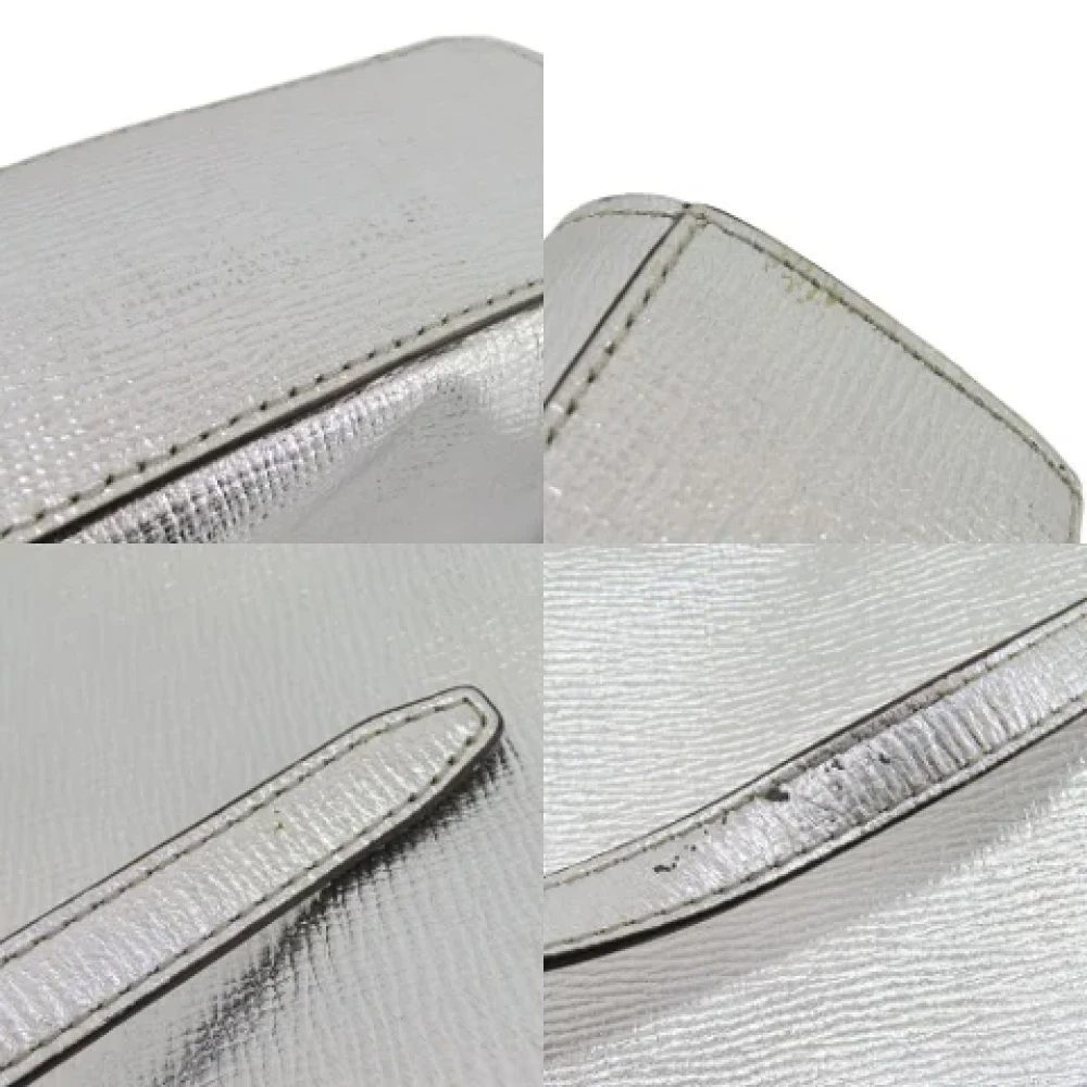 Michael Kors Pre-owned Fabric shoulder-bags Gray Dames