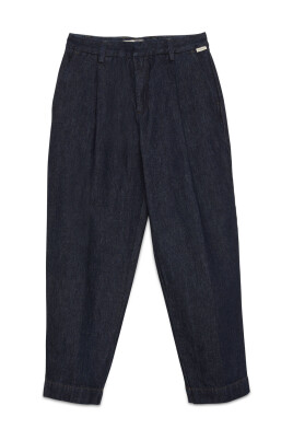 blue-rinse-wash-denim-jeans