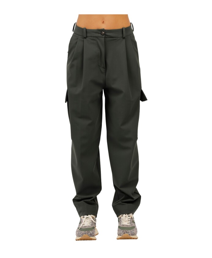 cargo-broek-met-plooien