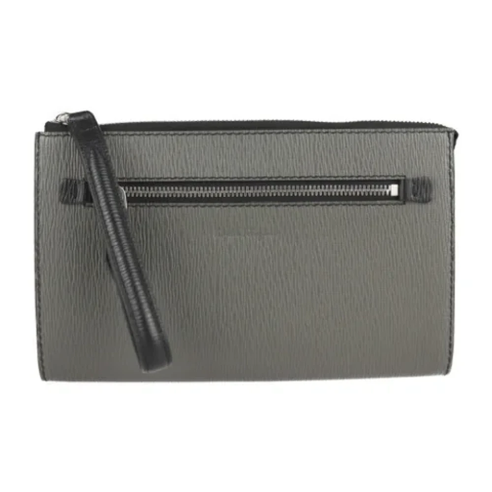 Salvatore Ferragamo Pre-owned Leather clutches Gray Dames