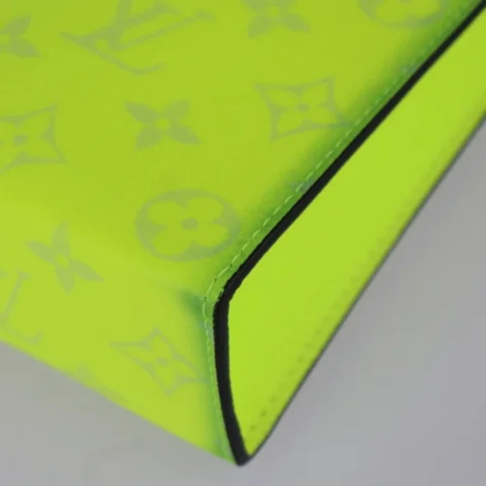 Louis Vuitton Vintage Pre-owned Leather clutches Yellow Heren