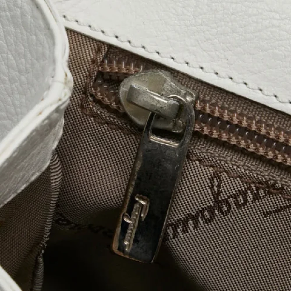 Salvatore Ferragamo Pre-owned Leather shoulder-bags White Dames