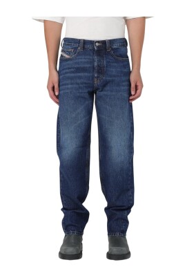 navy-regular-straight-jeans