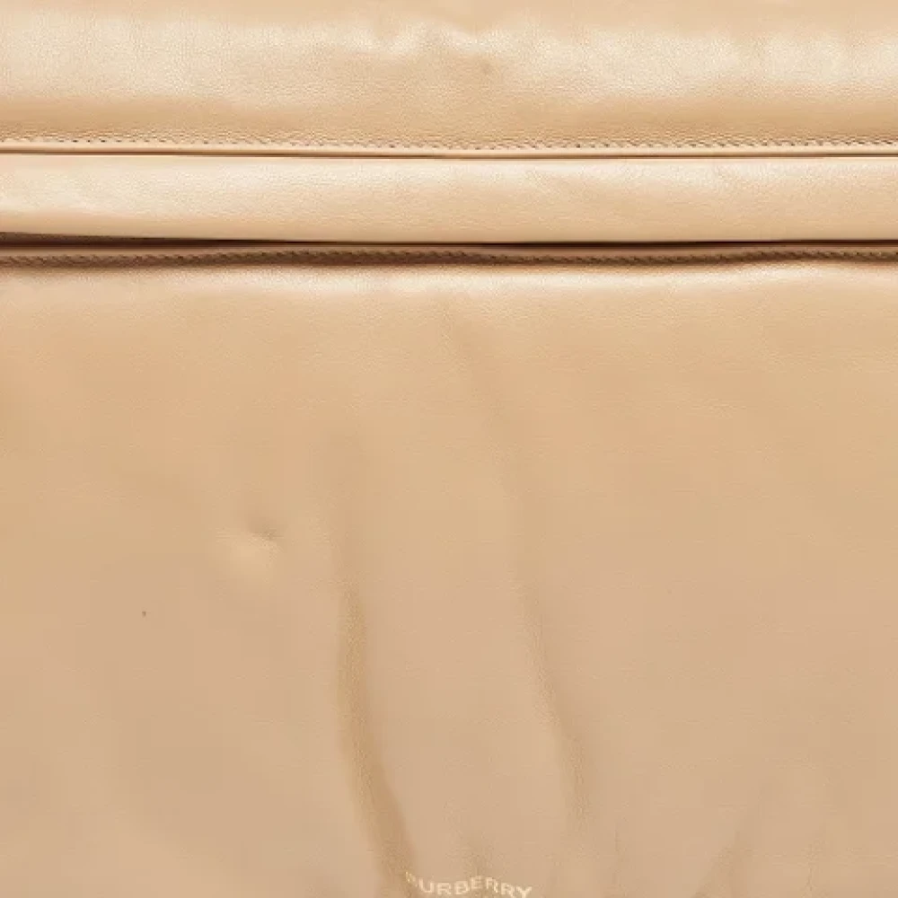Burberry Vintage Pre-owned Leather shoulder-bags Beige Dames
