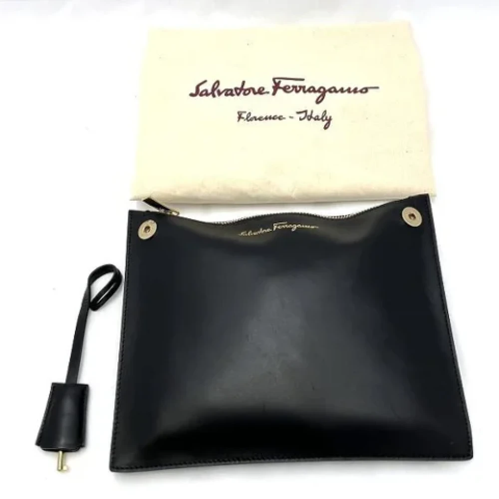 Salvatore Ferragamo Pre-owned Leather handbags Black Dames
