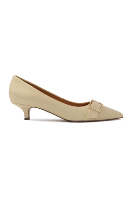 Låga läderskor med spänne
