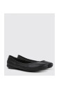 confortables-ballerines-en-cuir-noir