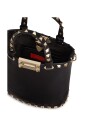 zwarte-leren-rockstud-versierde-handtas