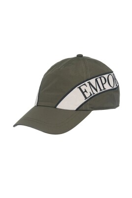 stylish-hats-and-beanies-collection