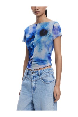 short-sleeve-round-neck-tee