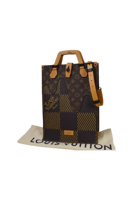 Kleidung von Louis Vuitton Vintage online bei Miinto kaufen