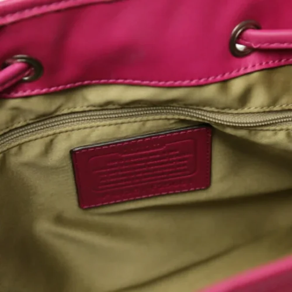 Coach Pre-owned Fabric shoulder-bags Pink Dames