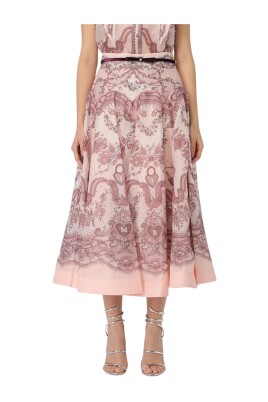 jupe-imprimee-elegante-avec-ceinture