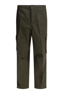green-trousers-for-men