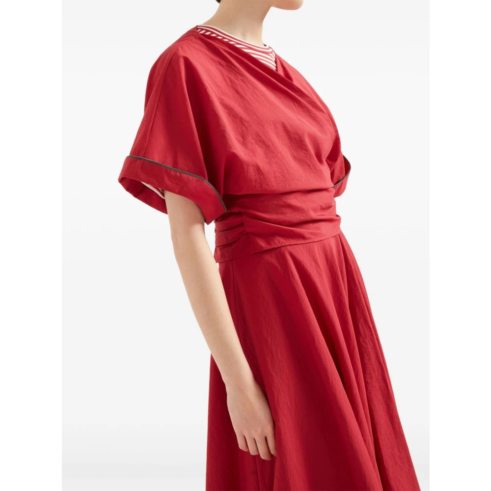 BRUNELLO CUCINELLI Rode V-hals T-shirts en Polos Red Dames