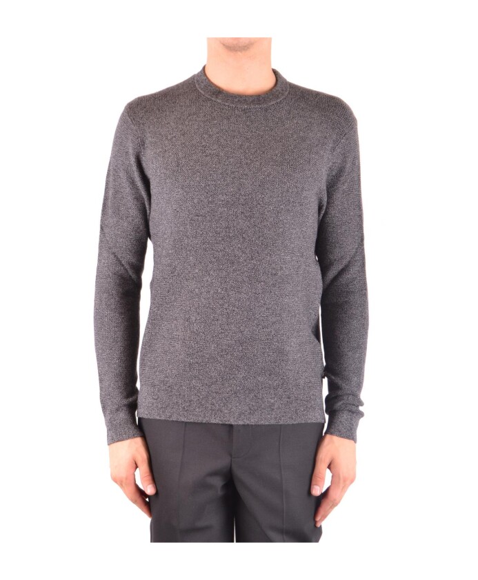 pulls-elegants-pour-hommes-et-femmes