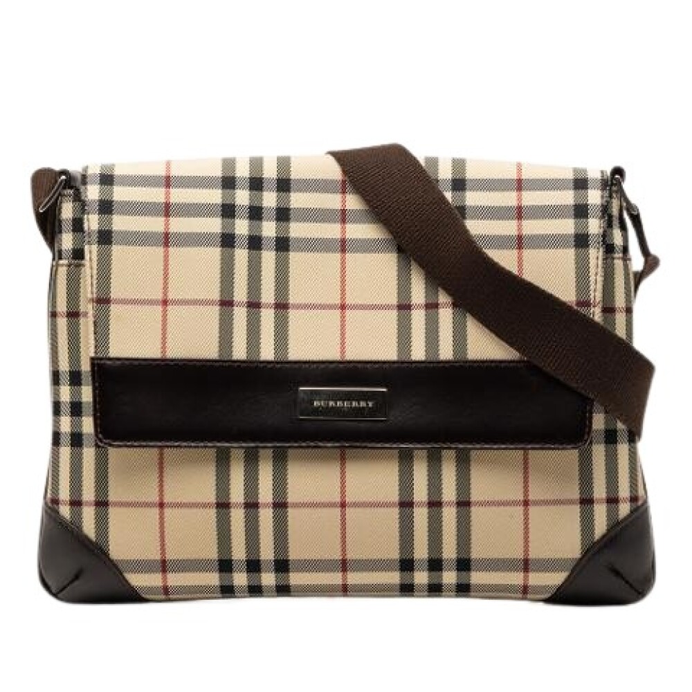 Shop fashion from Burberry Vintage online on Miinto