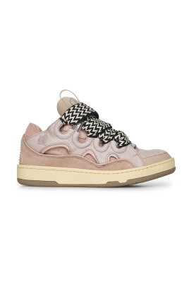 casual-sneakers