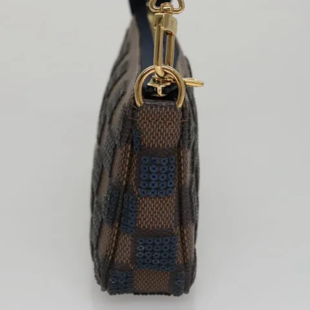 Louis Vuitton Vintage Pre-owned Canvas pouches Brown Dames