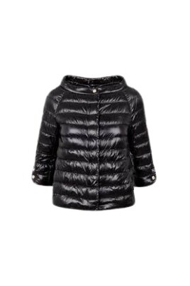 black-cape-with-egg-shaped-style