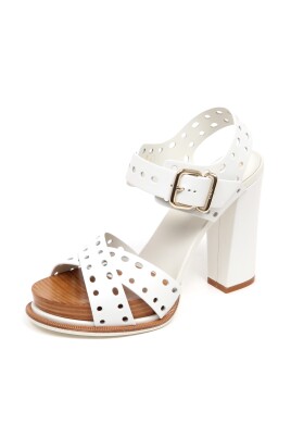 hvid-sandal-sko-lavet-i-italien