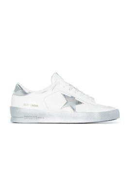 white-sneakers-stylish-model-ss25