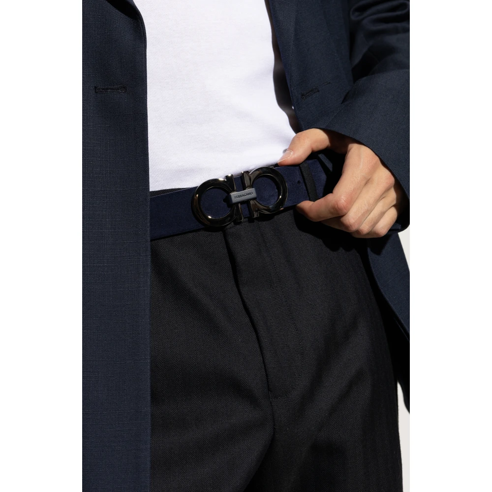 Salvatore Ferragamo Suède riem Blue Heren
