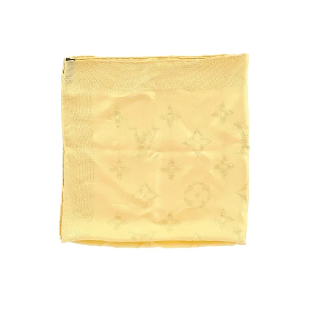 Louis Vuitton Vintage Pre-owned Silk scarves Yellow Dames