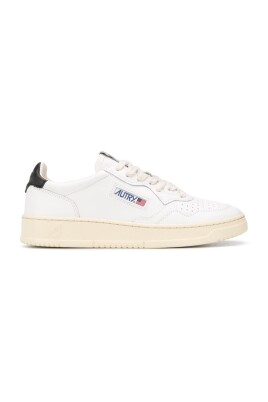 sneakers-blancs-en-cuir-avec-talon-contrastant
