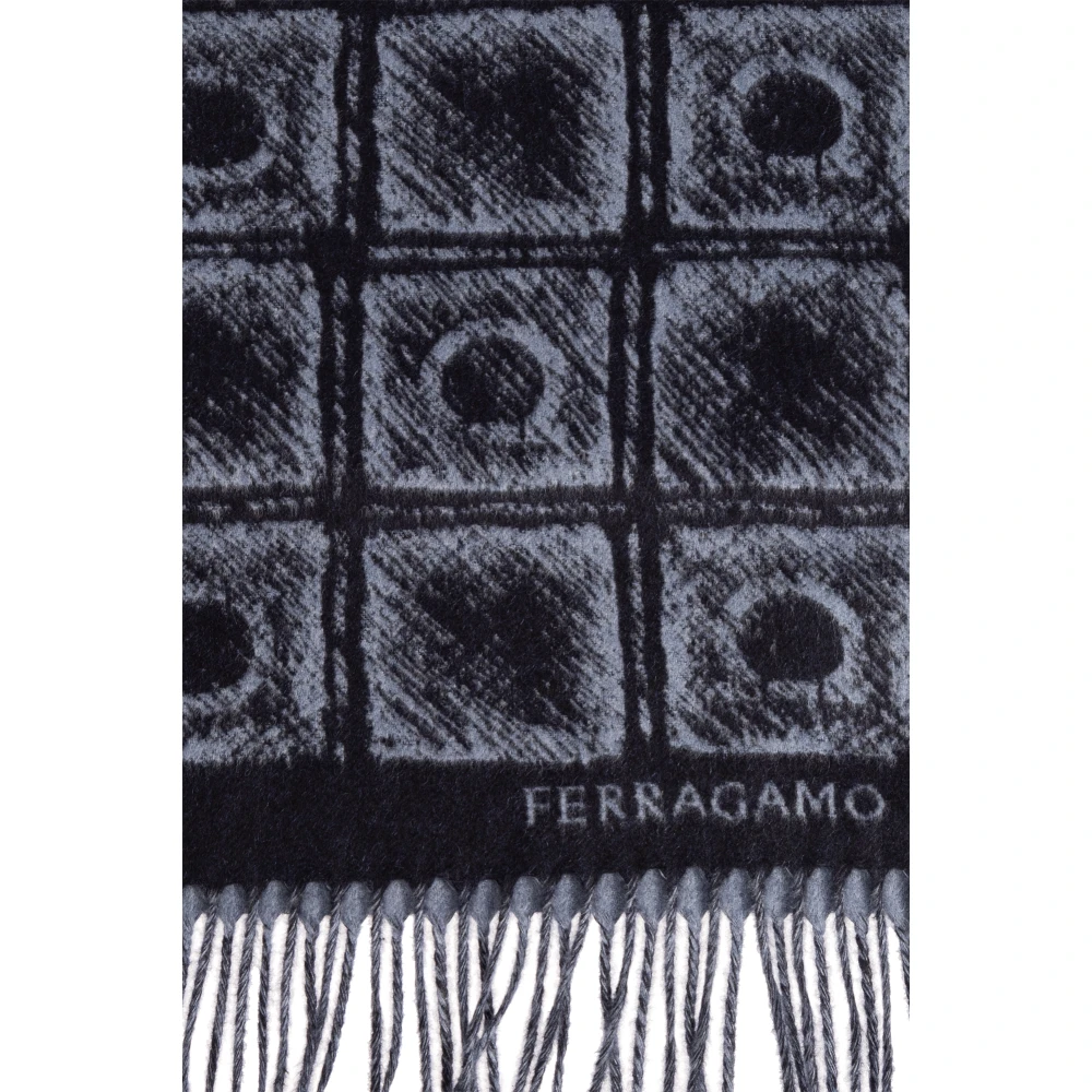 Salvatore Ferragamo Zijden sjaal met logo Blue Heren