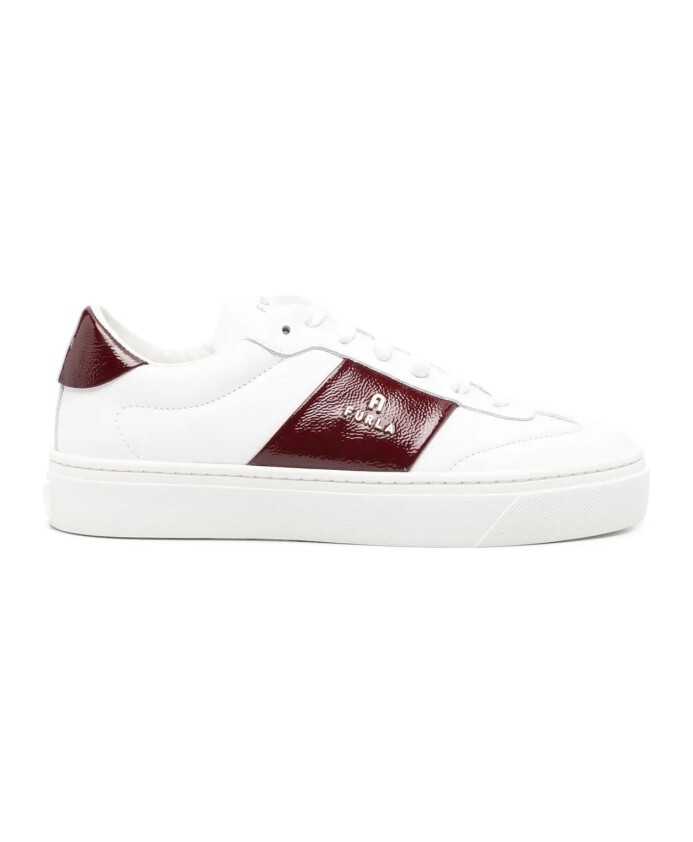 multicolour-laceup-sneaker