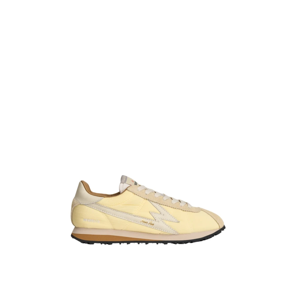 MOA Master OF Arts Sneakers Dames Schoenen Geel