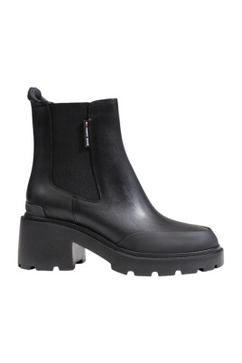 mid-heel-chelsea-boots-women-leather