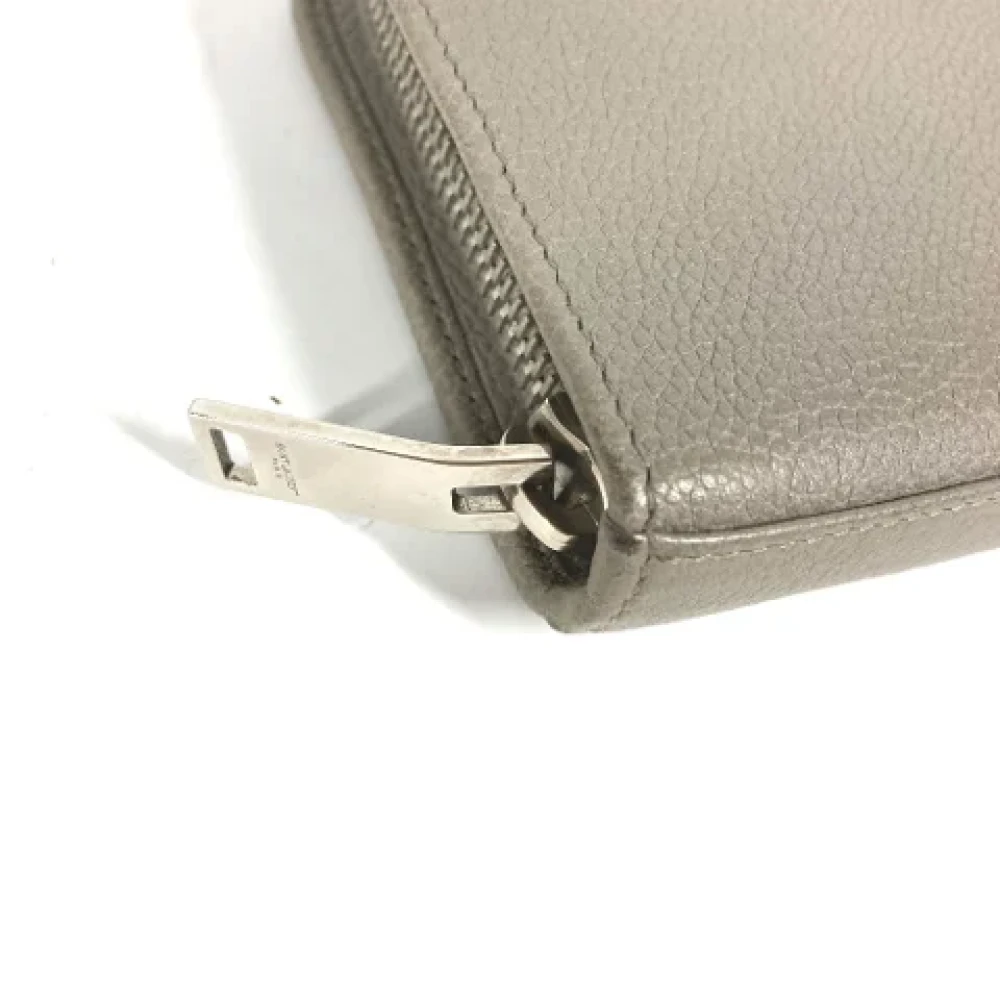 Yves Saint Laurent Vintage Pre-owned Leather wallets Gray Dames