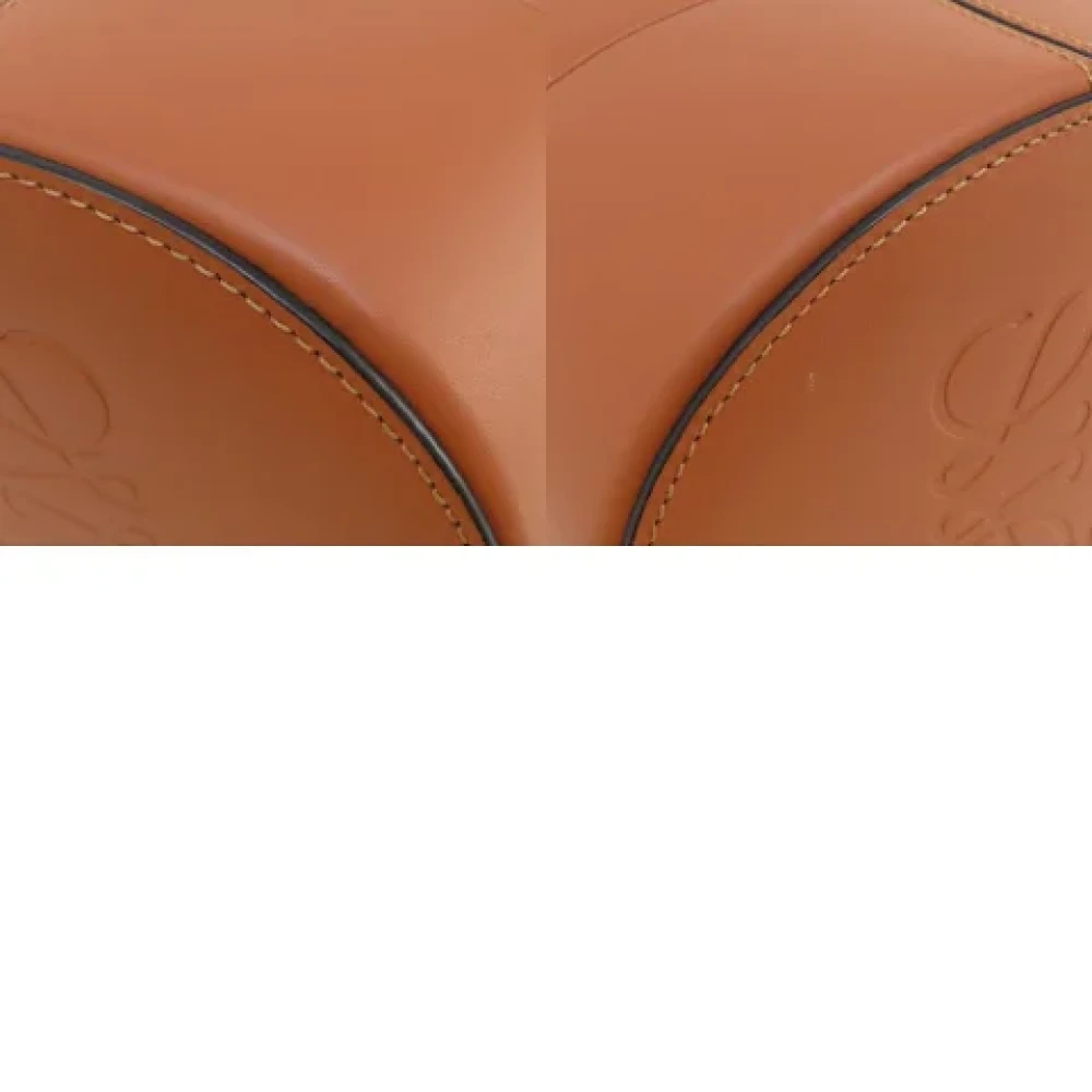 Loewe Pre-owned Leather shoulder-bags Brown Dames