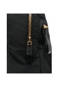 sac-a-dos-noir-avec-fermeture-eclair-a-double-sens