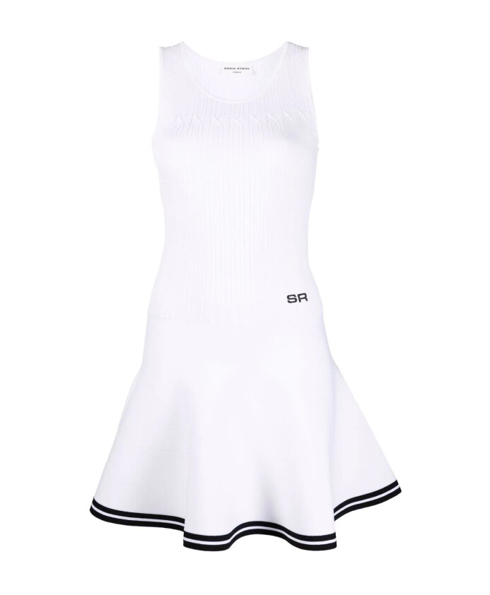 casual-zwarte-midi-jurk