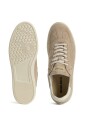 baskets-beige-lacets-semelle-plate
