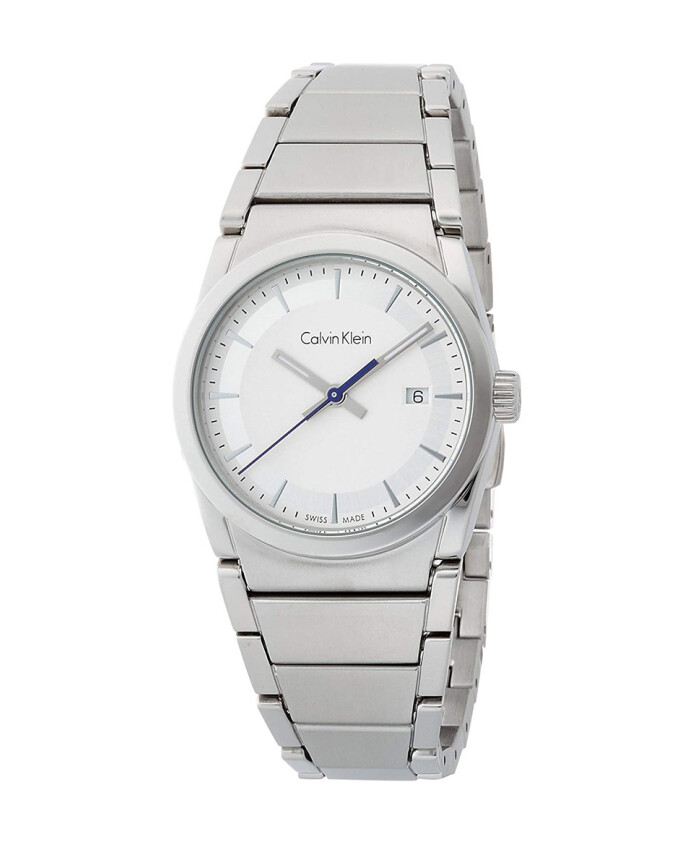 montre-elegante-avec-cadran-blanc