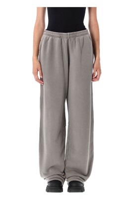 relaxed-fit-articulated-leg-sweatpants
