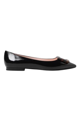 black-patent-leather-ballerinas